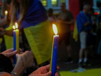 Eltville ruft zu Mahnwache für die Ukraine mit Weihnachtsliedern und Glühwein auf