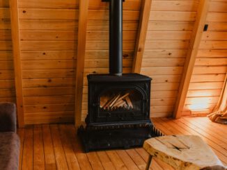 Hofheim bietet erneut kostenfreie Onlinekurse zur richtigen Nutzung von Holzöfen