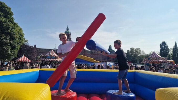 Reisinger Anlagen werden zur Sommerwiese: Fünf Tage Spiel und Kreativität für Kinder Reisinger Anlagen werden zur Sommerwiese: Fünf Tage Spiel und Kreativität für Kinder