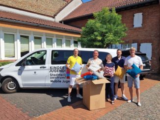Rund 30 Kissen für Jugendtreffs in Wiesbadens östlichen Vororten