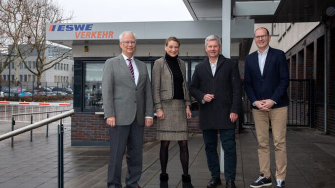 Studie: Wiesbadens Busverkehr verbessert sich, Nutzer geben bessere Note als für das Auto