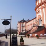Weinverkostung im Schloss Biebrich: Fête Terroir bringt Rheingauer Weine in historische Kulisse