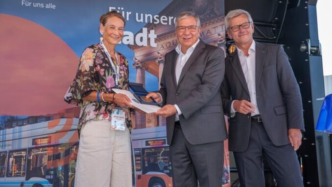 Wiesbadener Verkehrsbetriebe begehen 150 Jahre mit Museumbus und Stadtfesten Wiesbadener Verkehrsbetriebe begehen 150 Jahre mit Museumbus und Stadtfesten